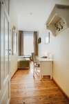 hotel_img